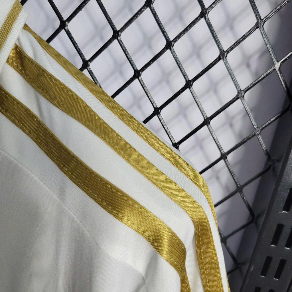 ÁO RETRO REAL TRẮNG 2011