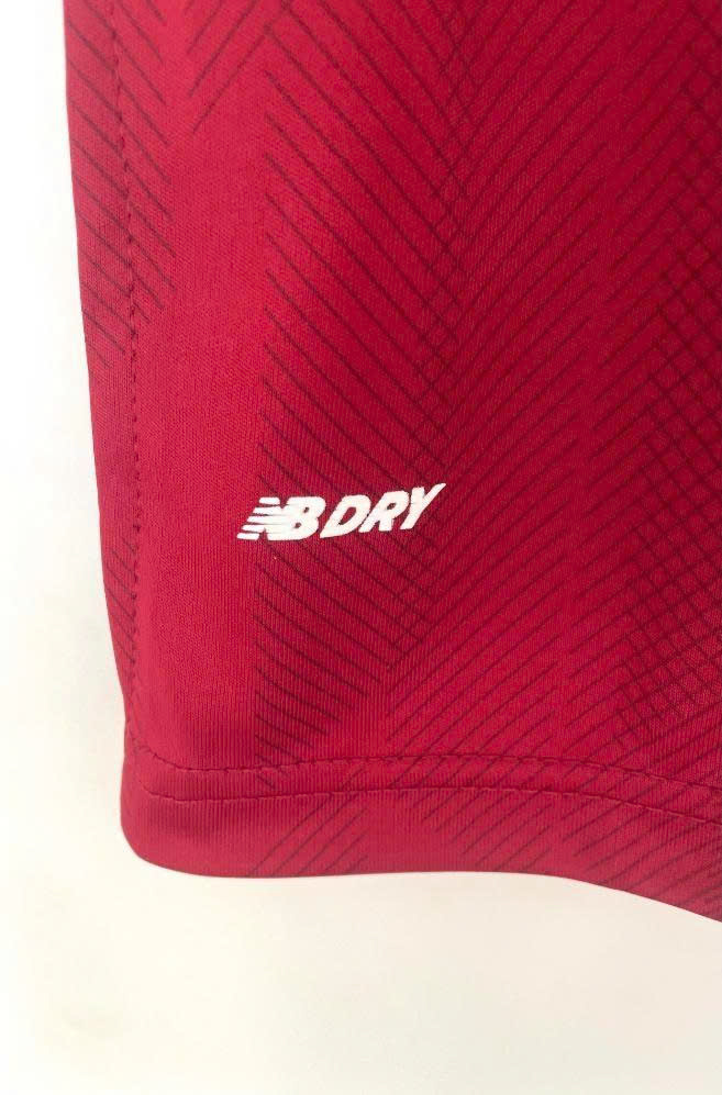 ÁO RETRO LIVER ĐỎ 2018