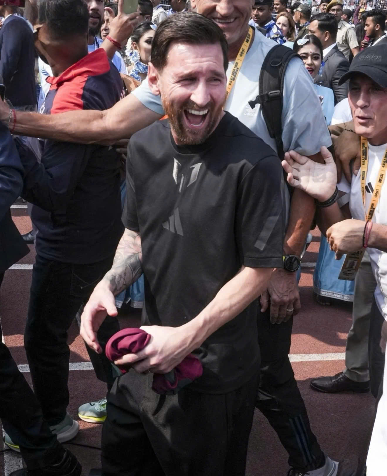 ÁO PHÔNG MESSI ĐEN