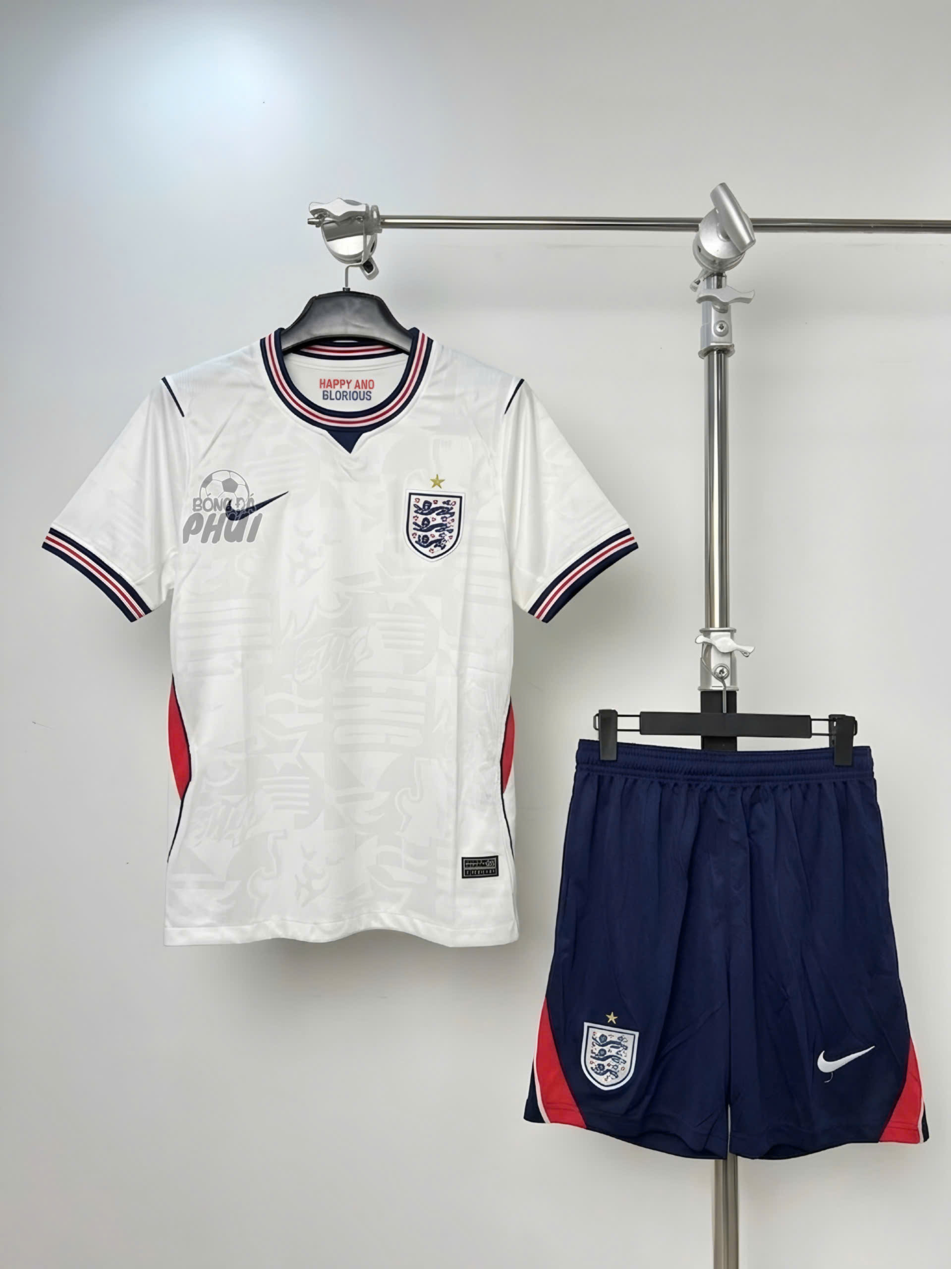 BỘ TE ANH TRẮNG WC 2026