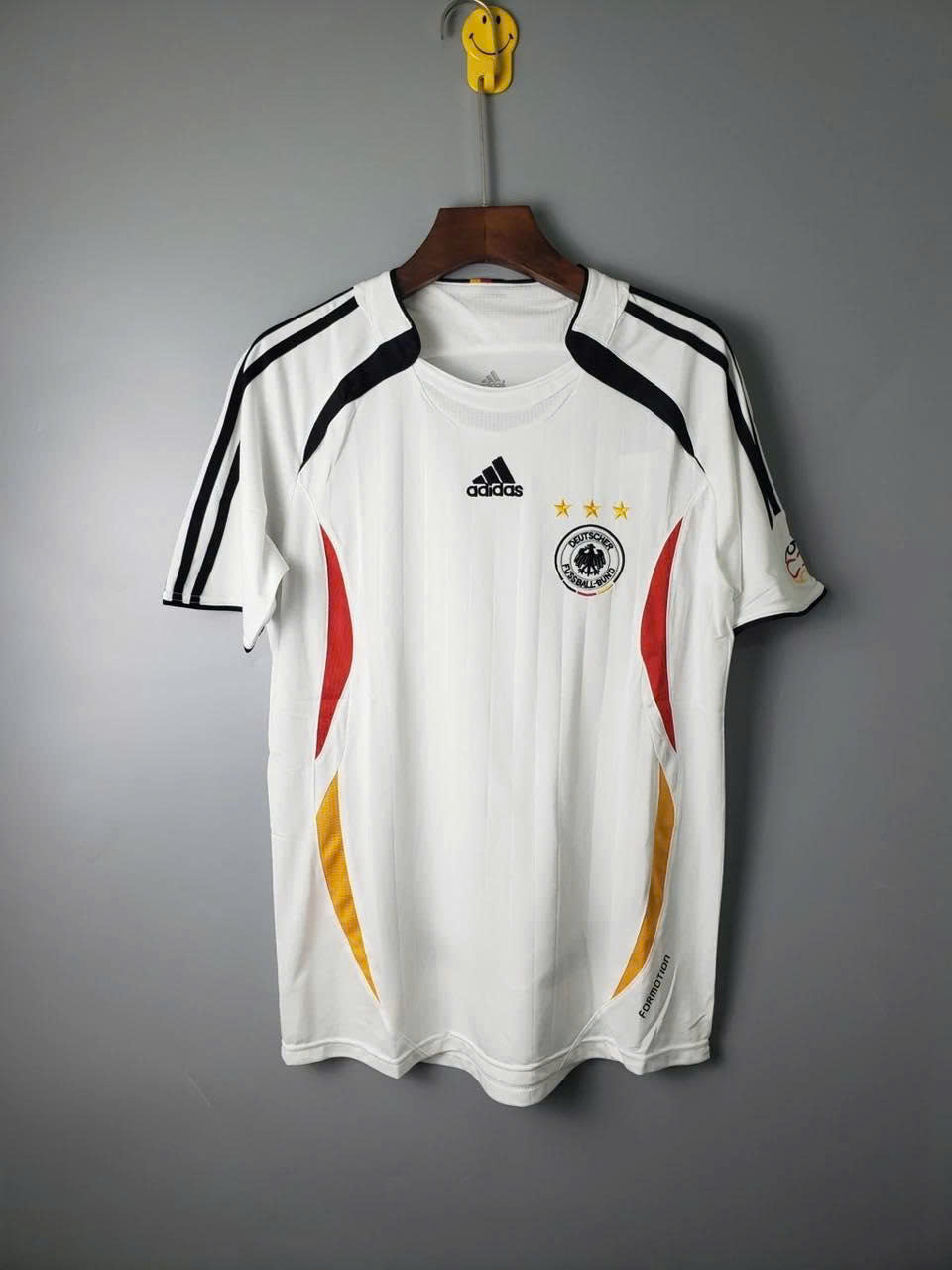 ÁO RETRO ĐỨC TRẮNG 2006