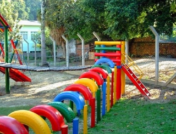 Ưu và Nhược Điểm của Đồ Chơi Ngoài Trời Mầm Non Tự Tạo