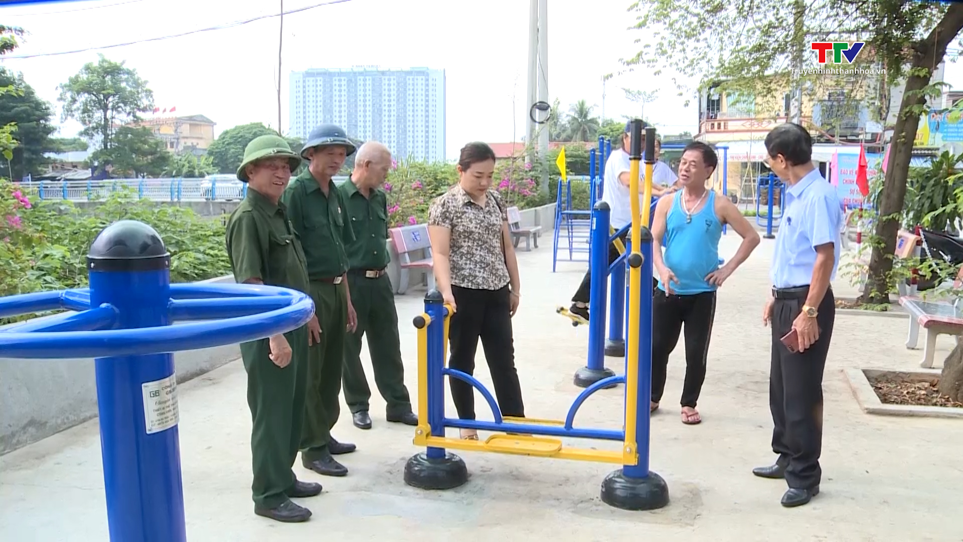 Các khuôn viên hoạt động văn hóa, thể dục - thể thao góp phần xây dựng đô thị sáng, xanh, sạch, đẹp