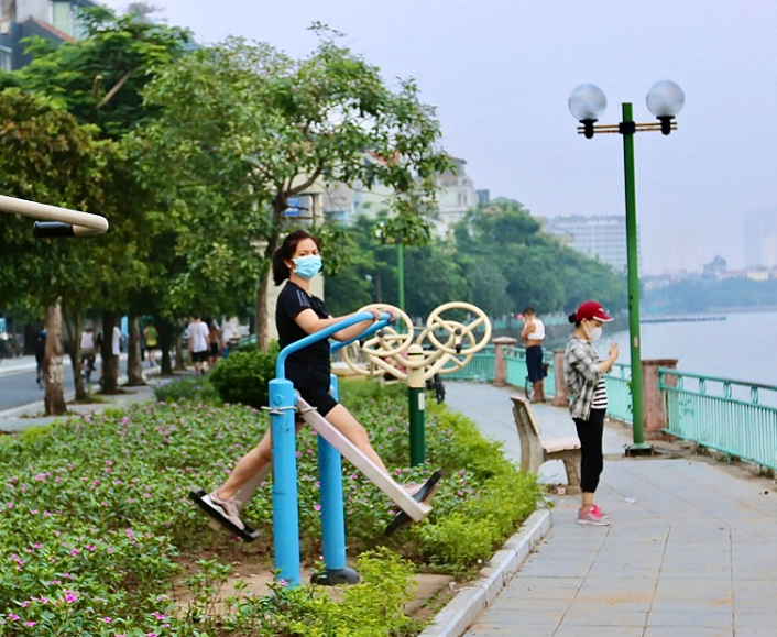 Thiết Bị Thể Thao Ngoài Trời: Xu Hướng Tập Luyện Mới Của Người Dân Thủ Đô