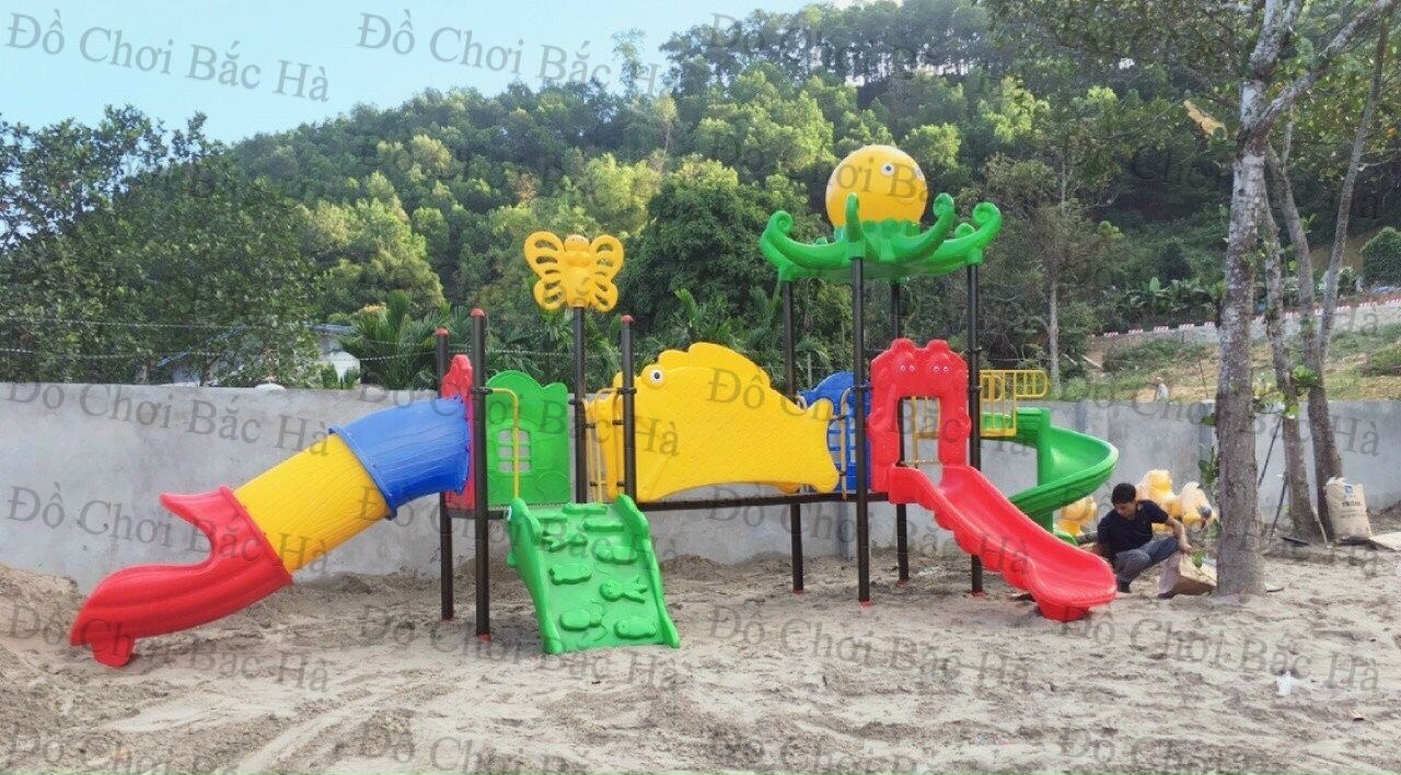 Cầu Trượt Mái Bạch Tuộc - Điểm Nhấn Cho Sân Chơi Ngoài Trời