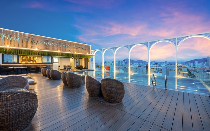 Golden Lotus Luxury Hotel - Trải nghiệm sự sang trọng.