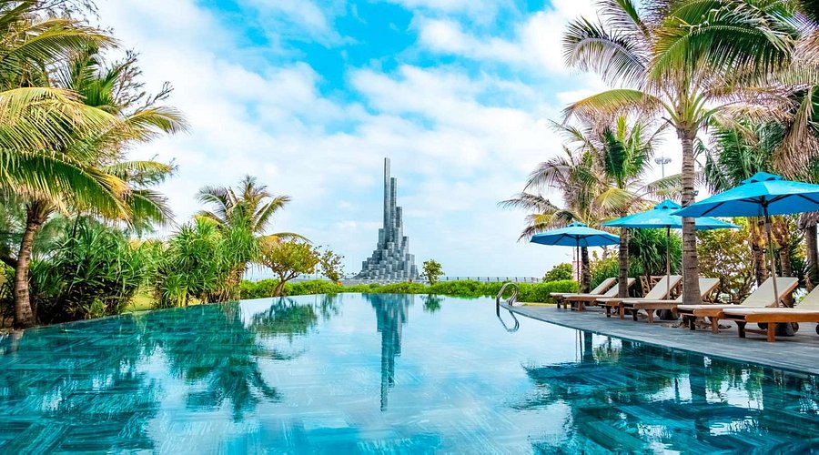 KHÁCH SẠN DUY NHẤT CÓ BỂ BƠI VIEW THÁP NGHINH PHONG - STELIA BEACH RESORT PHÚ YÊN