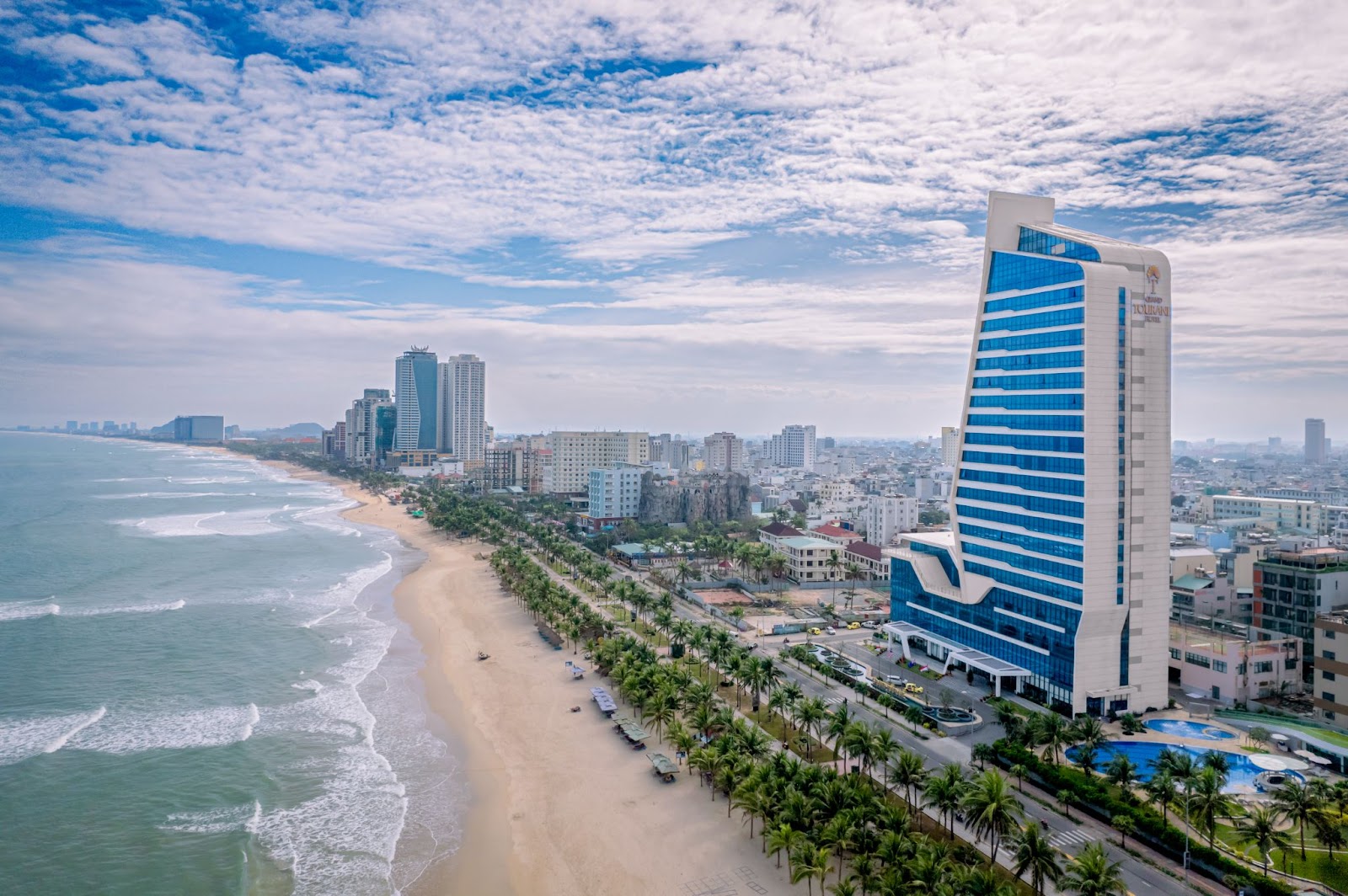 Grand Tourane - khách sạn 5 sao ở ven biển Đà Nẵng