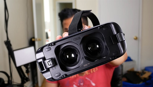 Kính thực tế ảo Samsung Gear VR3
