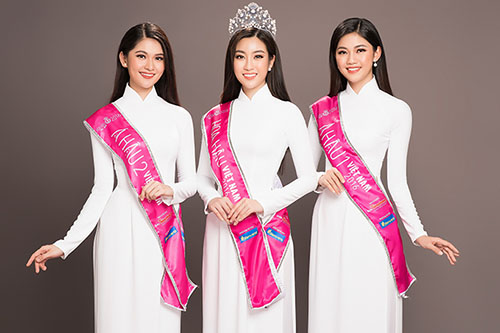 hoa-hau-a-hau-viet-nam-2016-chup-anh-ao-dai-trang-chung-truoc-khi-ket-thuc-nhiem