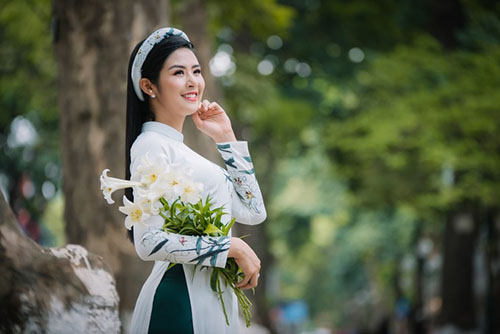 goi-y-cach-tao-dang-ao-dai-ben-hoa-loa-ken-chi-em-nao-cung-nen-biet-phan-1