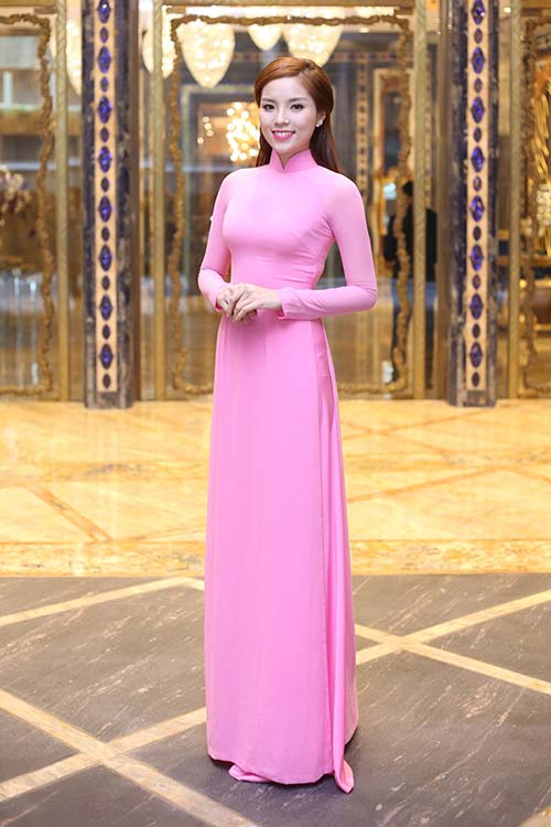 Những mẫu áo dài màu hồng phấn đẹp nhất năm 2018 Áo dài Minh Nguyệt Những Mẫu Áo Dài Màu Hồng Phấn Đẹp Nhất Năm 2018 Áo Dài Minh Nguyệt