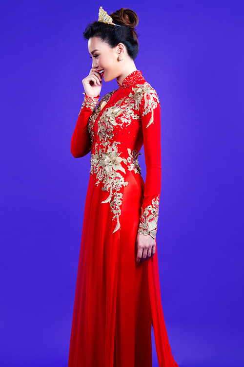 cho thuê áo dài cưới đỏ cho cô dâu đẹp tại Hà Nội