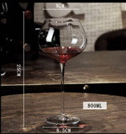 w012-apple-red-wine-glass