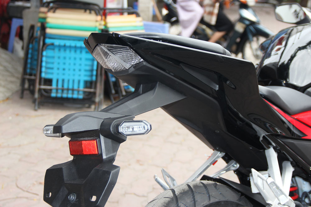 Đèn hậu LED