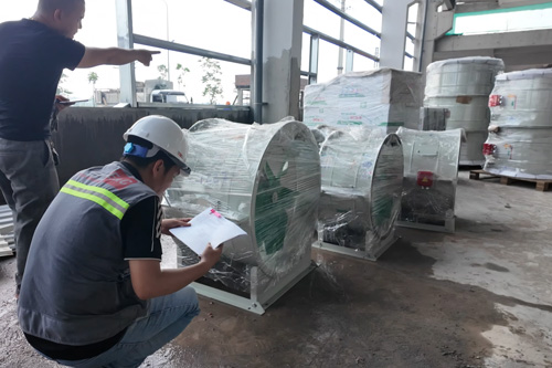 lo-hang-52-quat-huong-truc-cho-nha-may-dien-tu-jengyang-tai-hung-yen