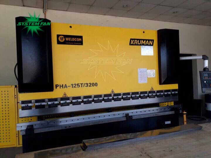 Máy chấn Cnc tự động 1 Máy chấn Cnc tự động