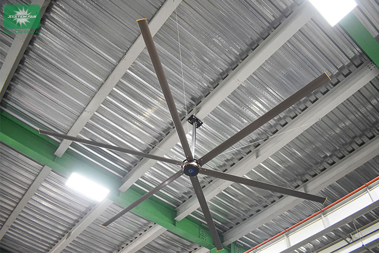 Quạt trần công nghiệp sải cánh lớn được lắp đặt cho nhà máy System Fan