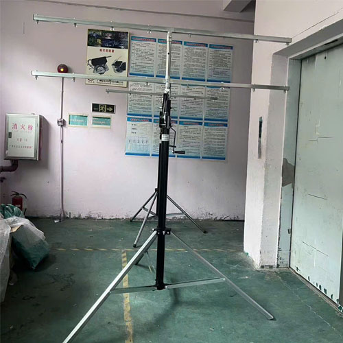 Chân đèn 2 tầng ống vuông cao 4m có tay quay