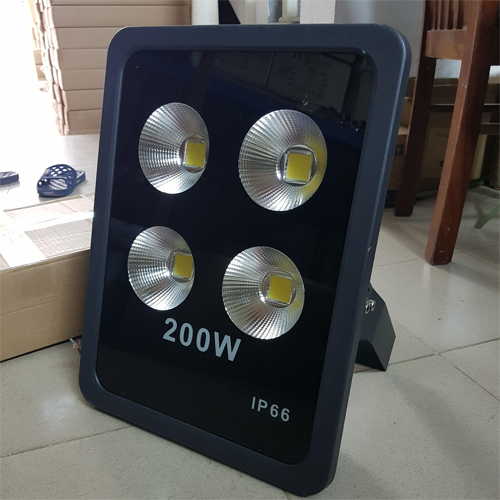 Đèn LED Pha 200W