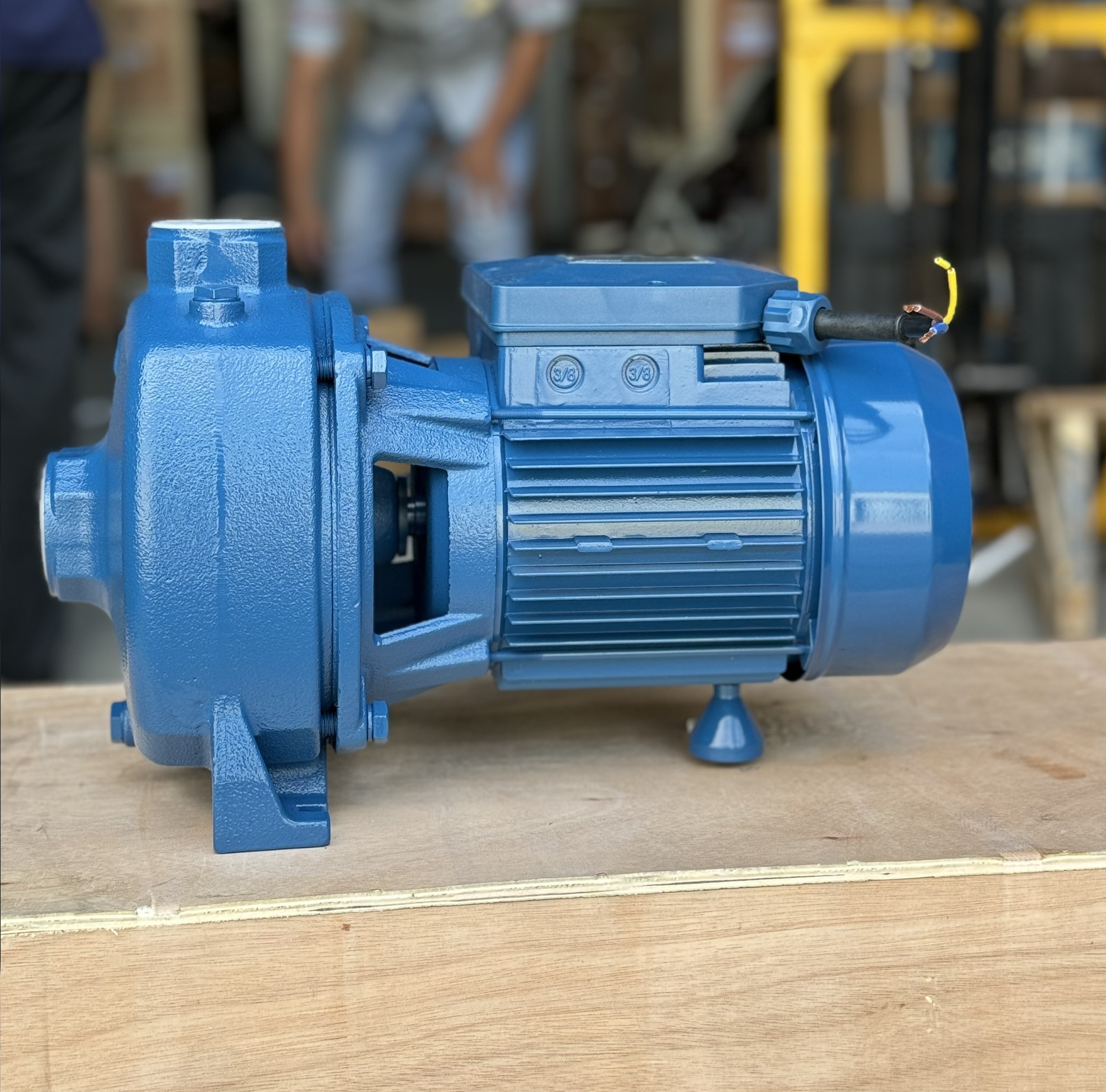 Máy bơm nước Firmly - MB150