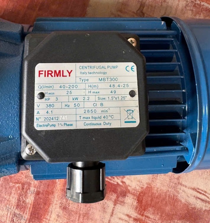 Máy bơm nước Firmly - MBT300