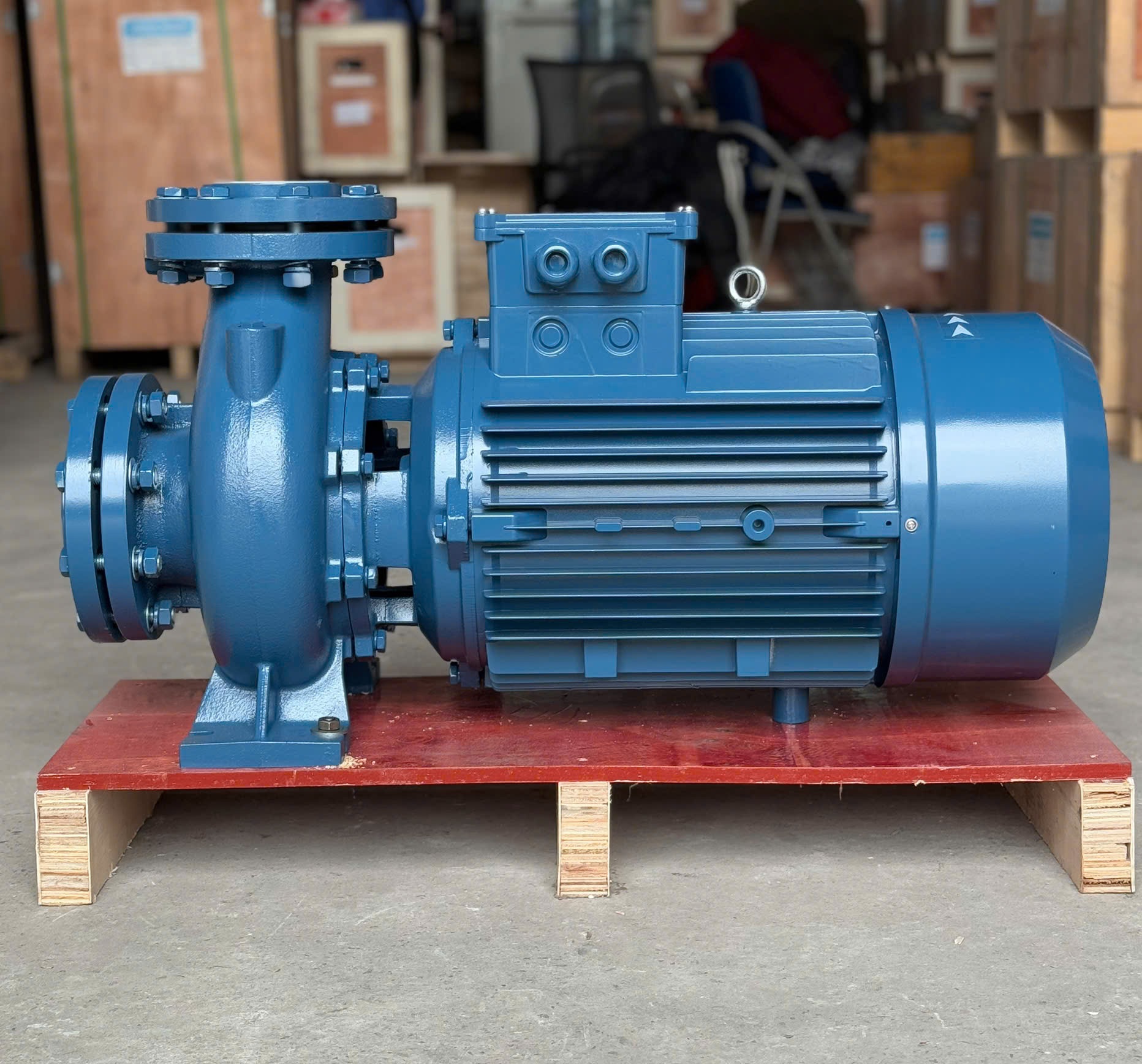Máy ly tâm trục ngang HT CM80-160C