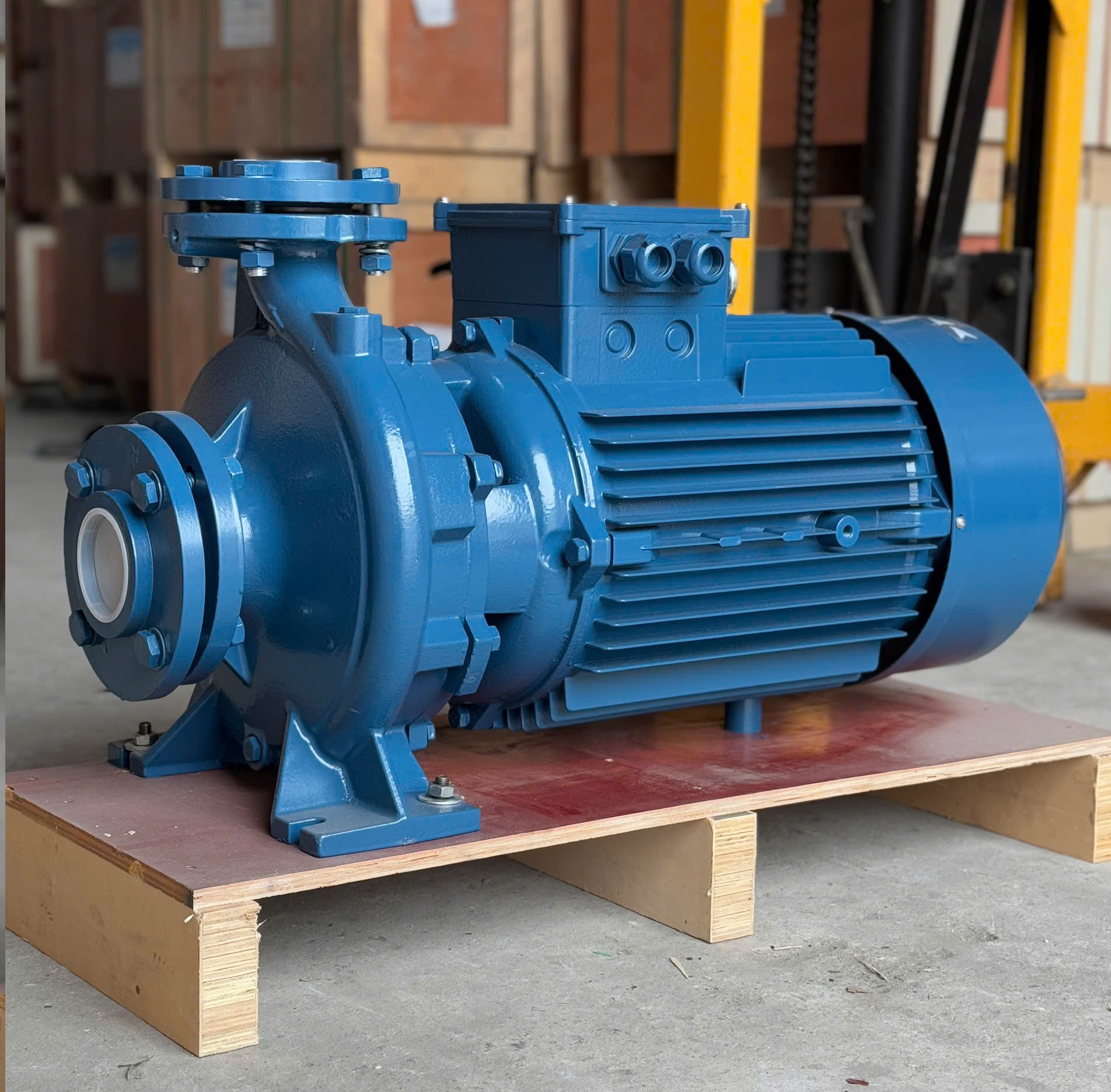 Máy bơm trục ngang HT CM50-250B
