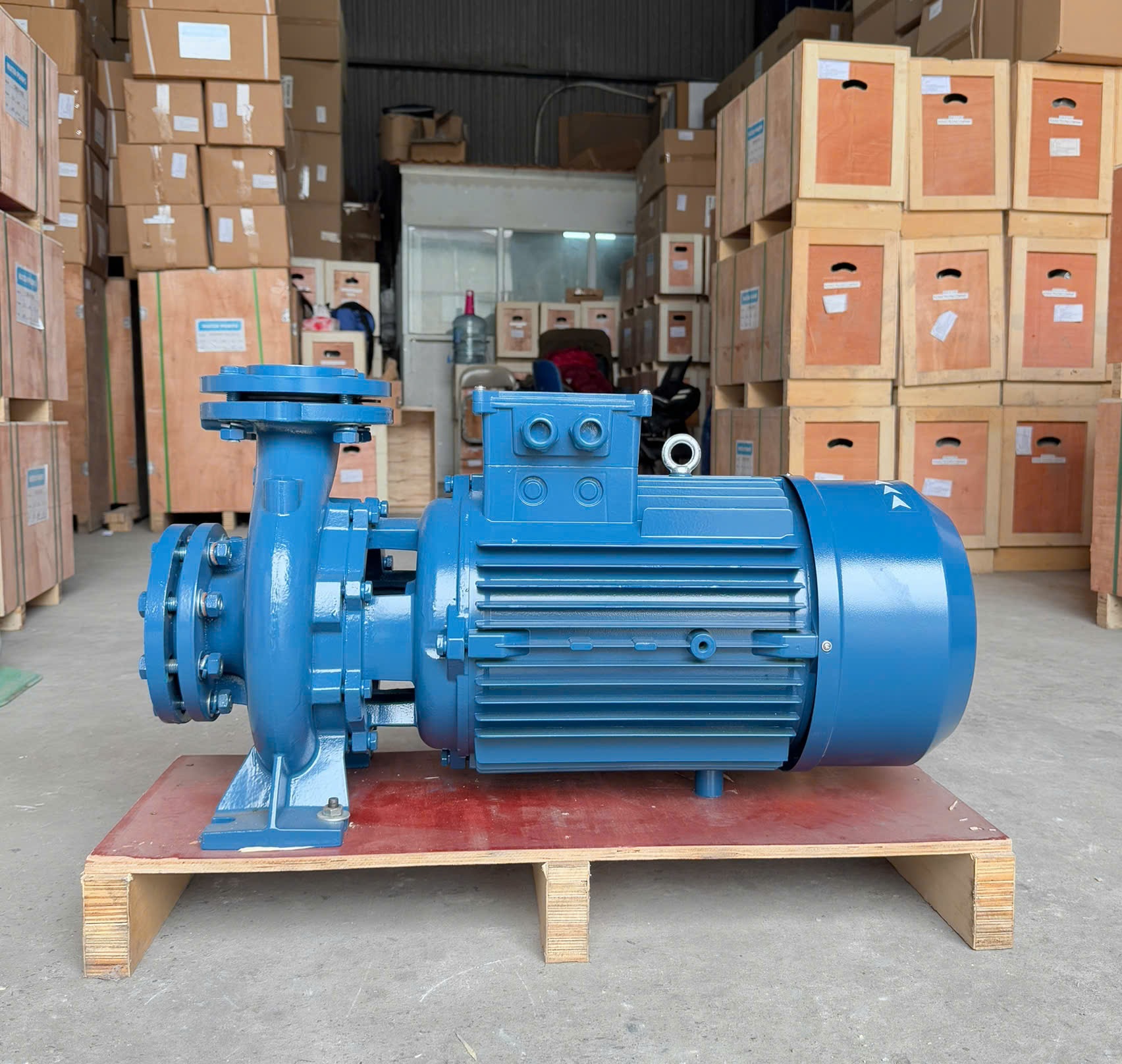 Máy bơm truc ngang HT CM65-200A
