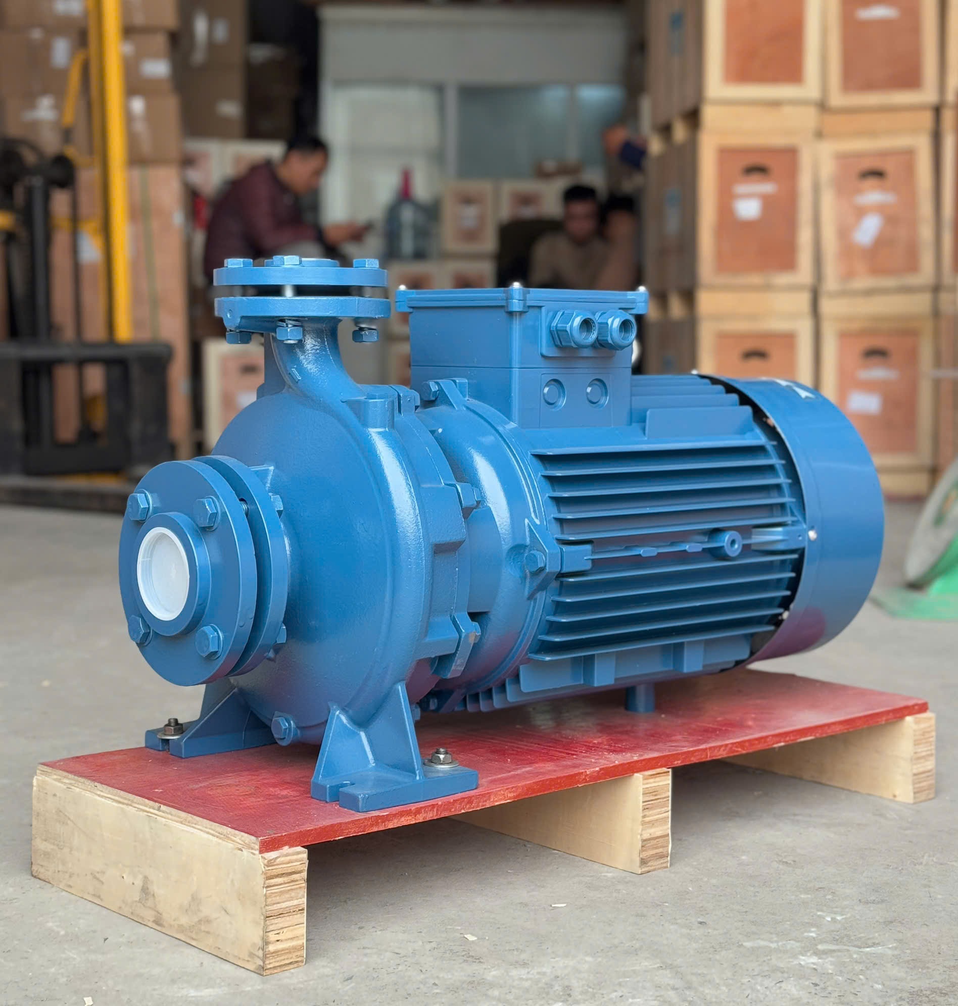 Máy bơm trục ngang HT CM40-250A