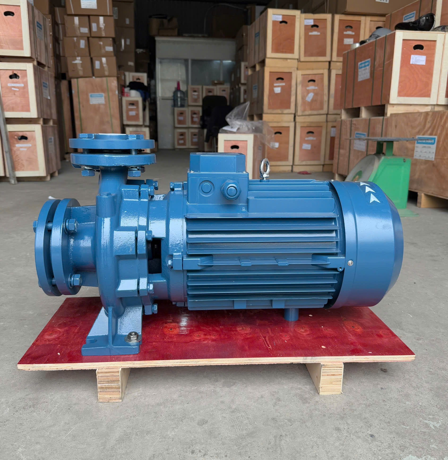 Máy bơm trục ngang HT CM40-200B