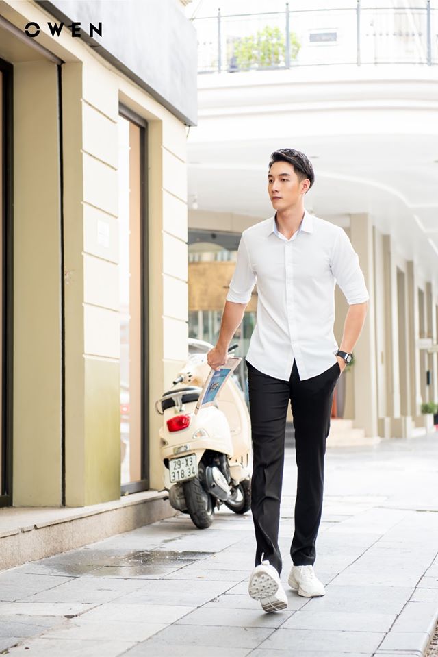 ÁO SƠ MI TRẮNG DÀI TAY NANO CÓ TÚI AR90779D1