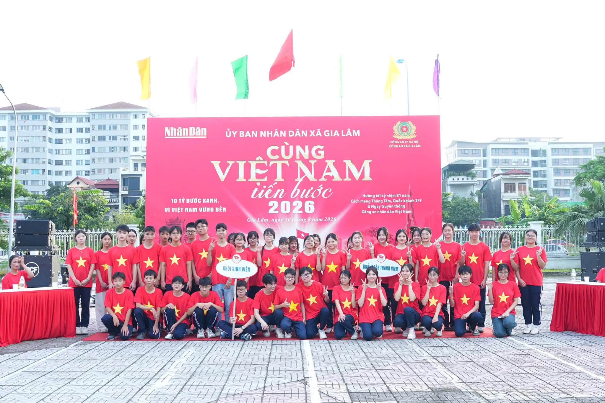 CÙNG VIỆT NAM TIẾN BƯỚC – LAN TỎA TINH THẦN YÊU NƯỚC TRONG TUỔI TRẺ THPT CAO BÁ QUÁT – GIA LÂM
