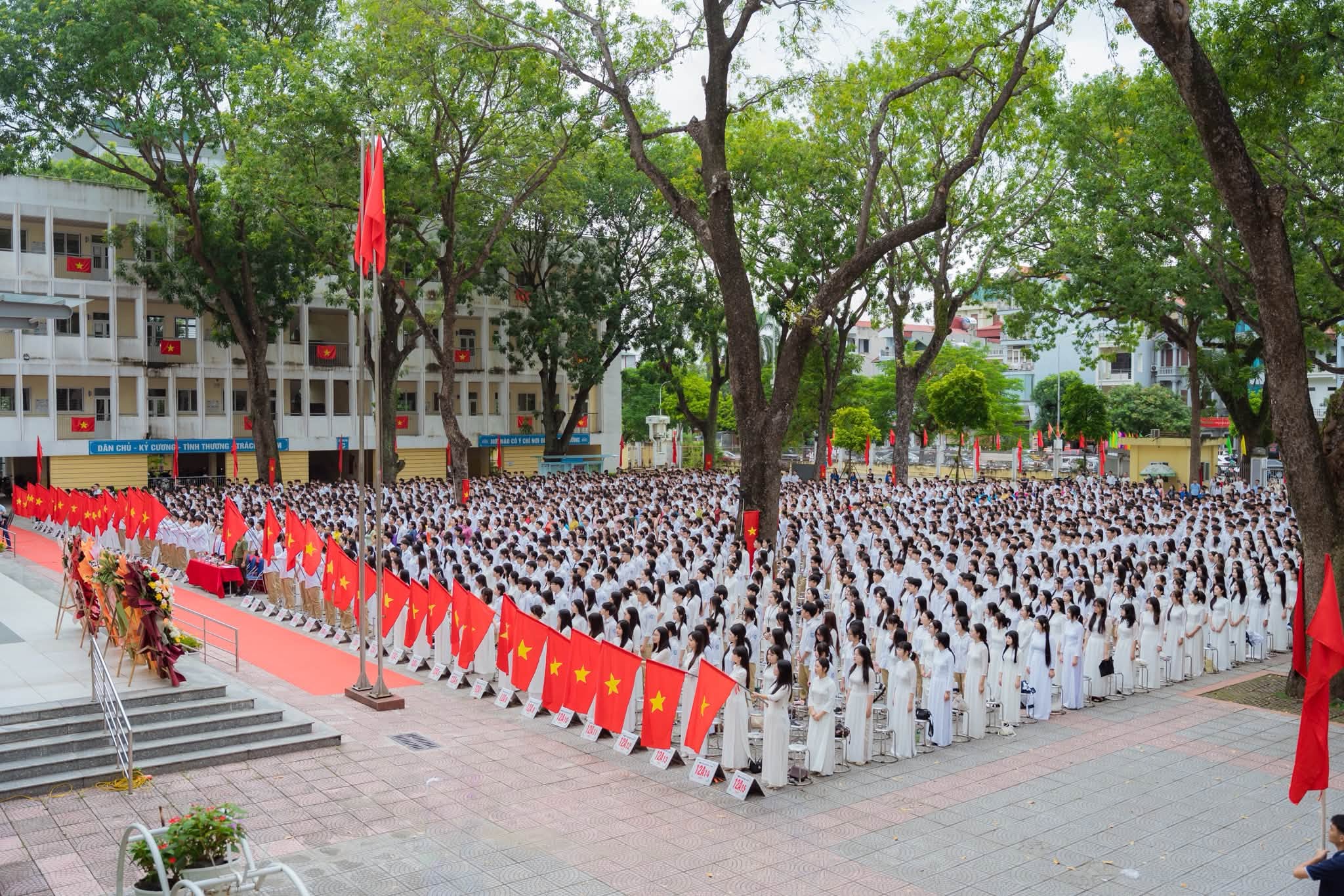 RỘN RÀNG NGÀY KHAI GIẢNG NĂM HỌC 2026–2027
