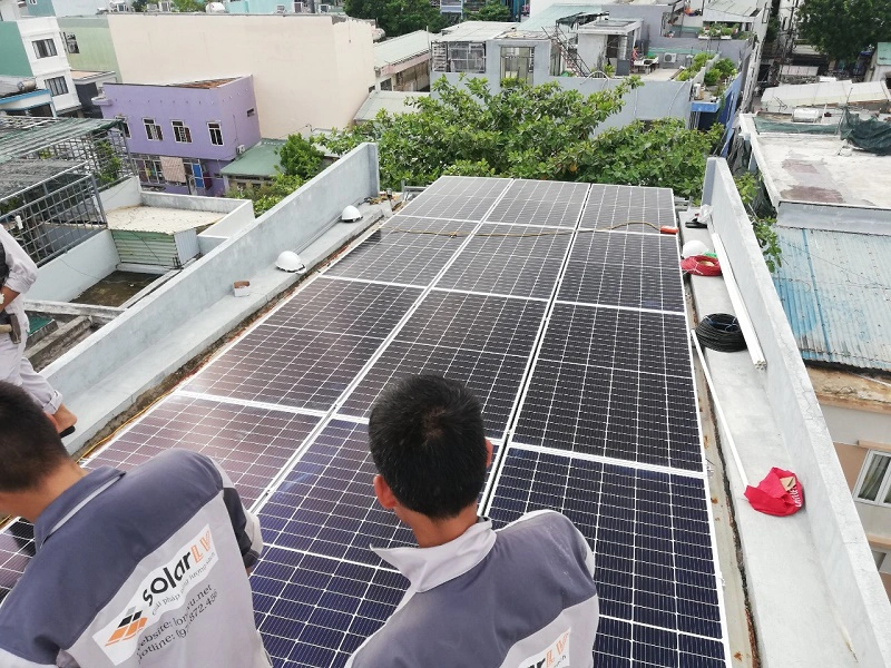 chi-phi-lap-dien-mat-troi-tai-tphcm-cap-nhat-gia-2026-loi-ich-tiet-kiem-dien