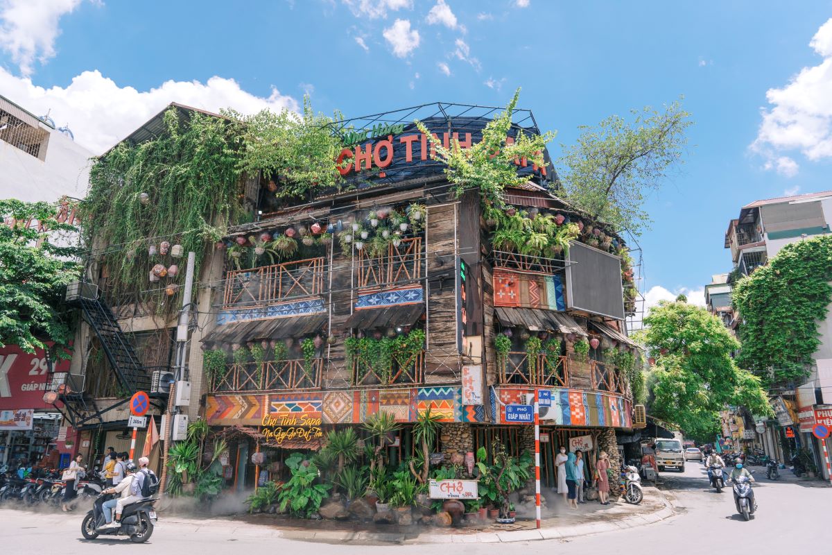 tinh-toan-lap-dat-he-thong-dien-mat-troi-cho-nha-hang-30-ban-an-giai-phap-ngon-b