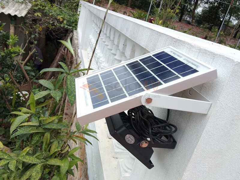 Đèn pha năng lượng mặt trời Solar Light 15W -4