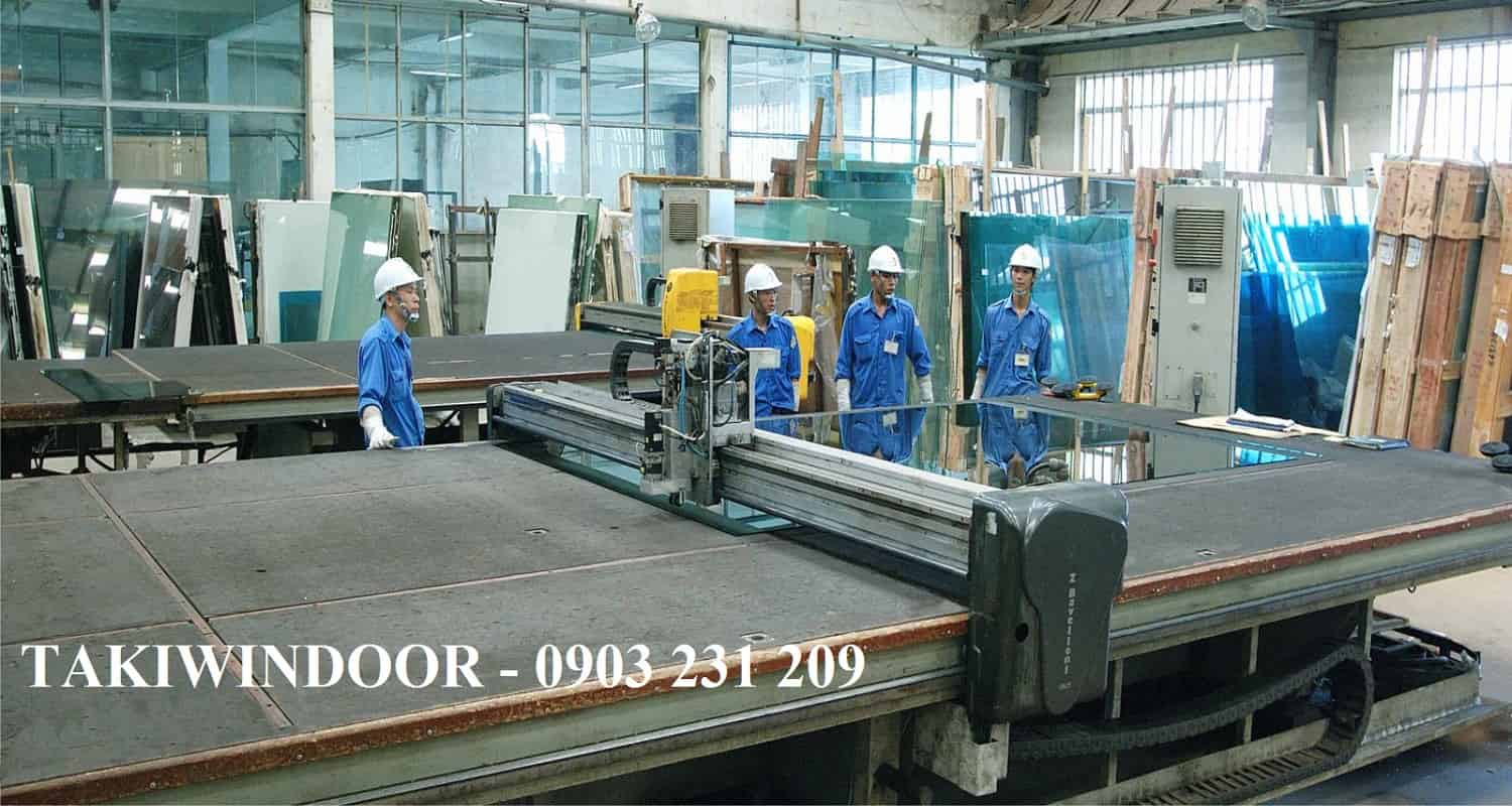 gia công cung cấp kính thường kính cường lực kính dán an toàn 