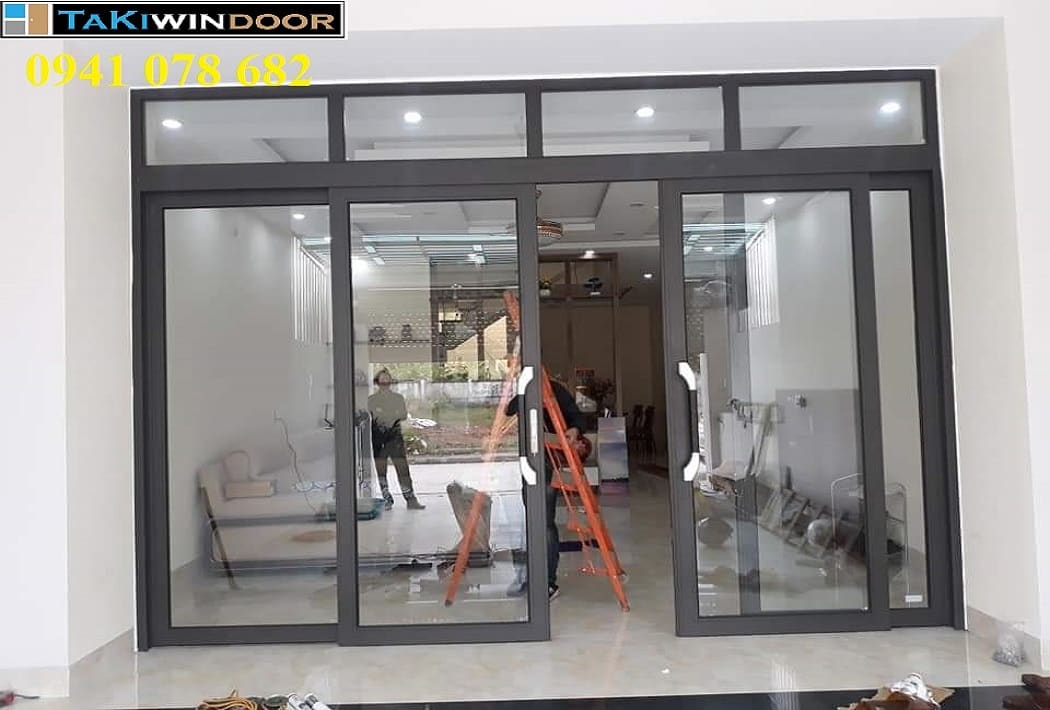 Thi công cửa nhôm Zhongkai vừa trượt vừa quay tại Vĩnh Phúc