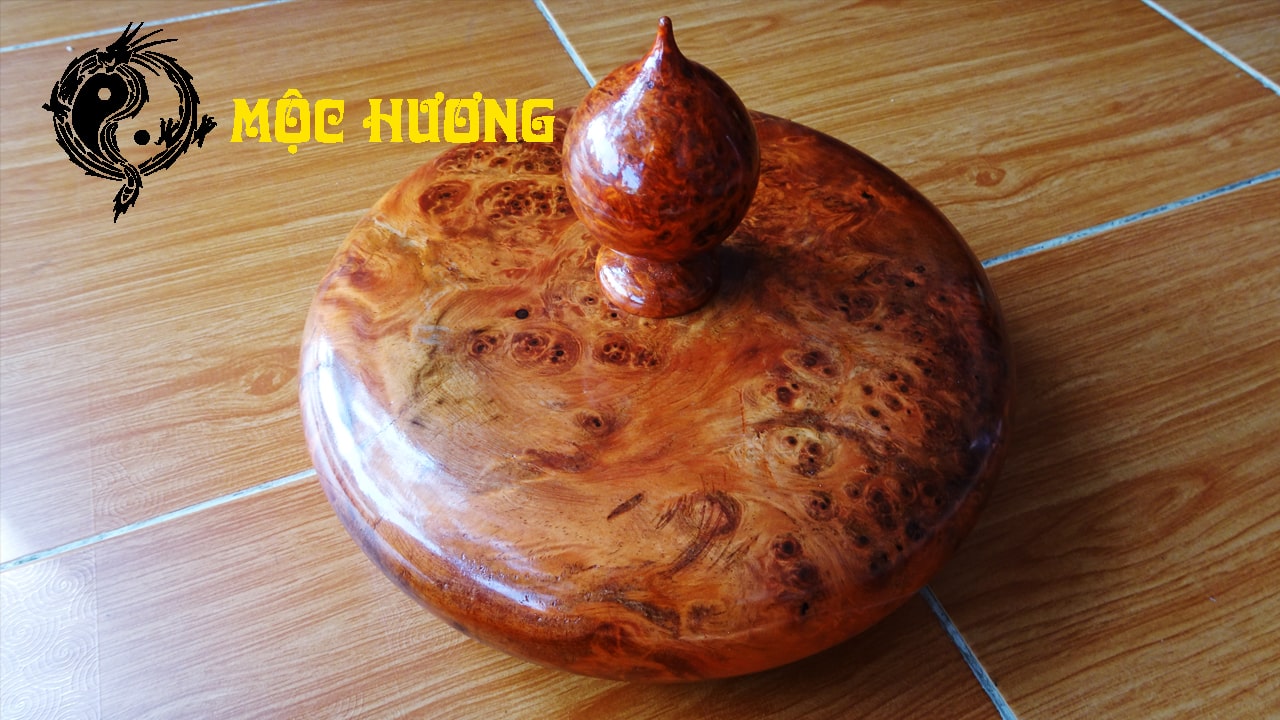 BÌNH PHONG THỦY PHÚ QUÝ GỖ NU HUYẾT LONG