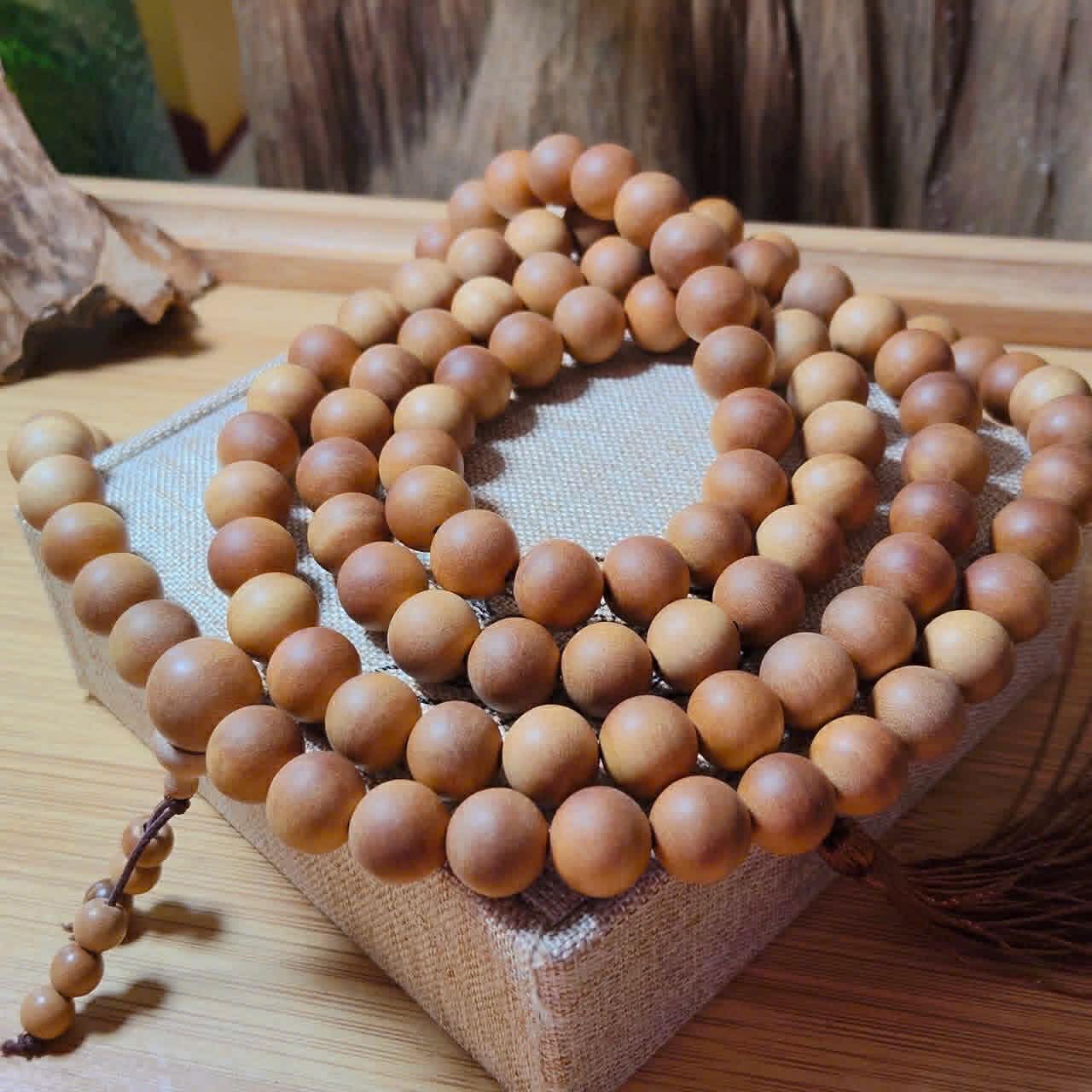 Chuỗi Vòng 108 Hạt Gỗ Đàn Hương Ấn Độ 10mm Vip