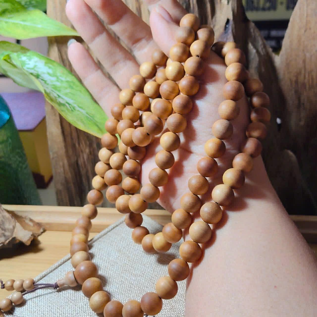 Chuỗi Vòng 108 Hạt Gỗ Đàn Hương Ấn Độ 8mm Vip