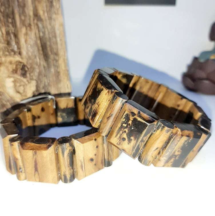Vòng San Hô Vua Tự Nhiên Bản Vuông 20mm