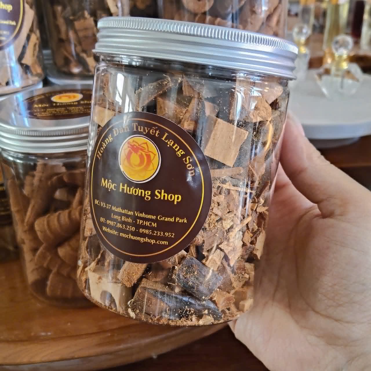 Miếng Xông Gỗ Hoàng Đàn Tự Nhiên Thơm Ngọt Mạnh 100g