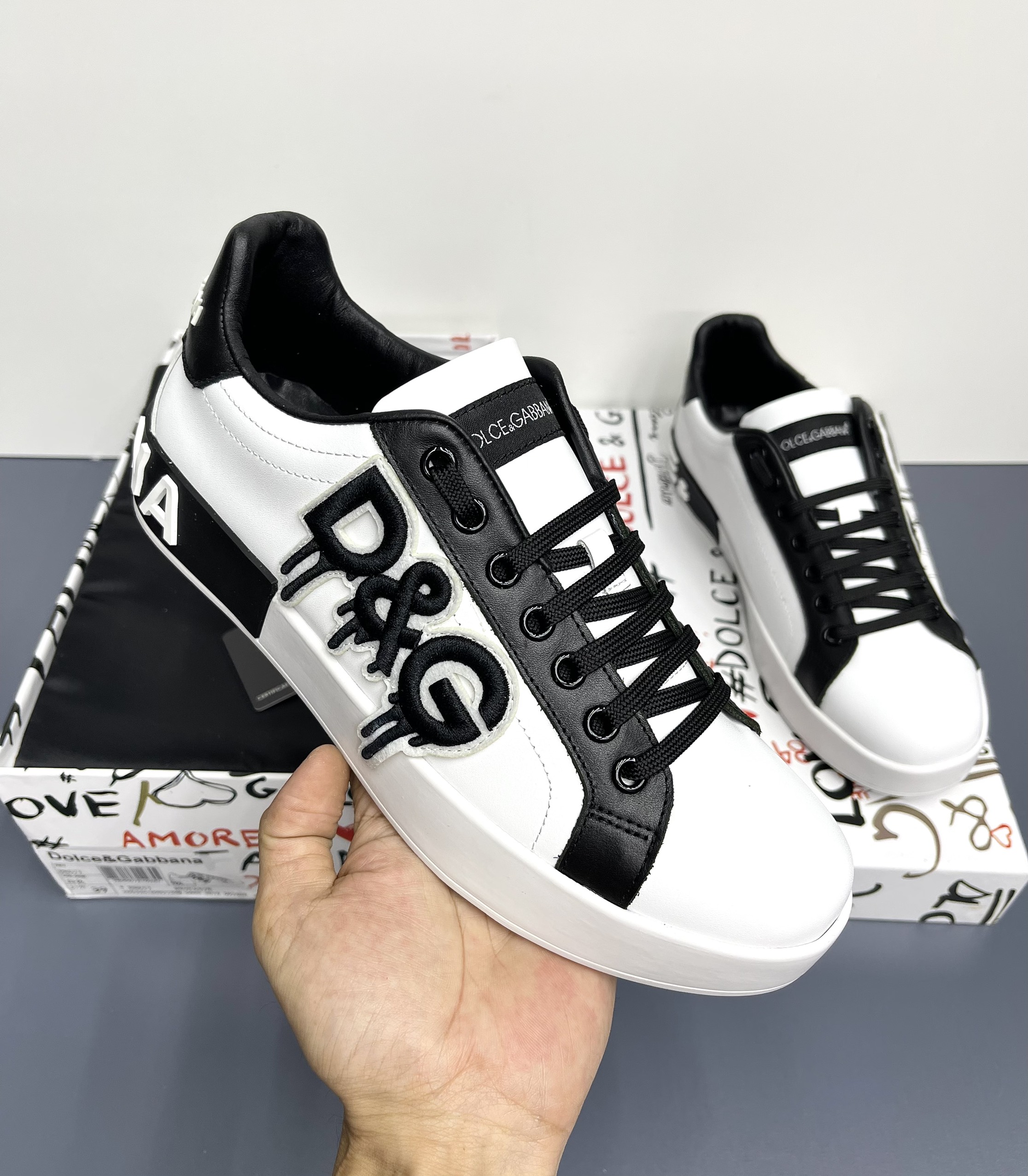 Giày sneaker Dolce Gabbana DG logo chảy Like Auth 2022 on web fullbox |  TANYA