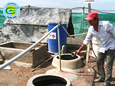 Làm sạch môi trường nuôi tôm bằng quy trình biogas