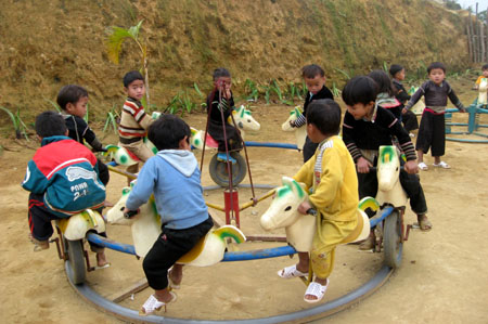 mang-san-choi-ve-vung-cao-thu-hut-hoc-sinh-den-truong