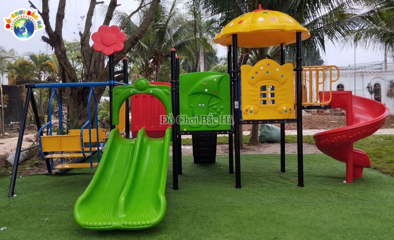 do-choi-bac-ha-cung-cap-lap-dat-san-choi-tre-em-tai-mong-cai-quang-ninh