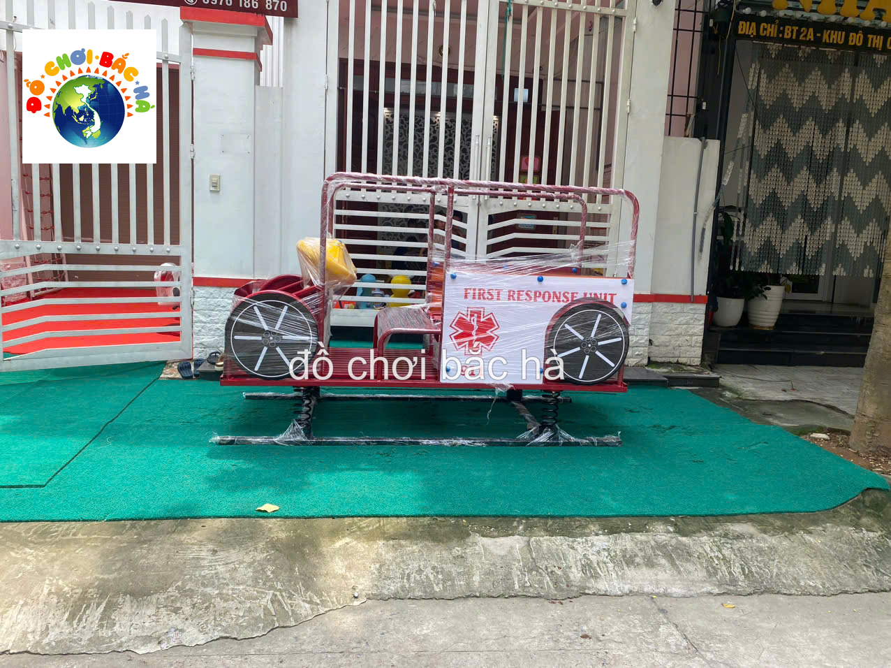do-choi-bac-ha-lap-dat-san-choi-ngoai-troi-tai-mam-non-chan-troi-moi-thanh-tri-h