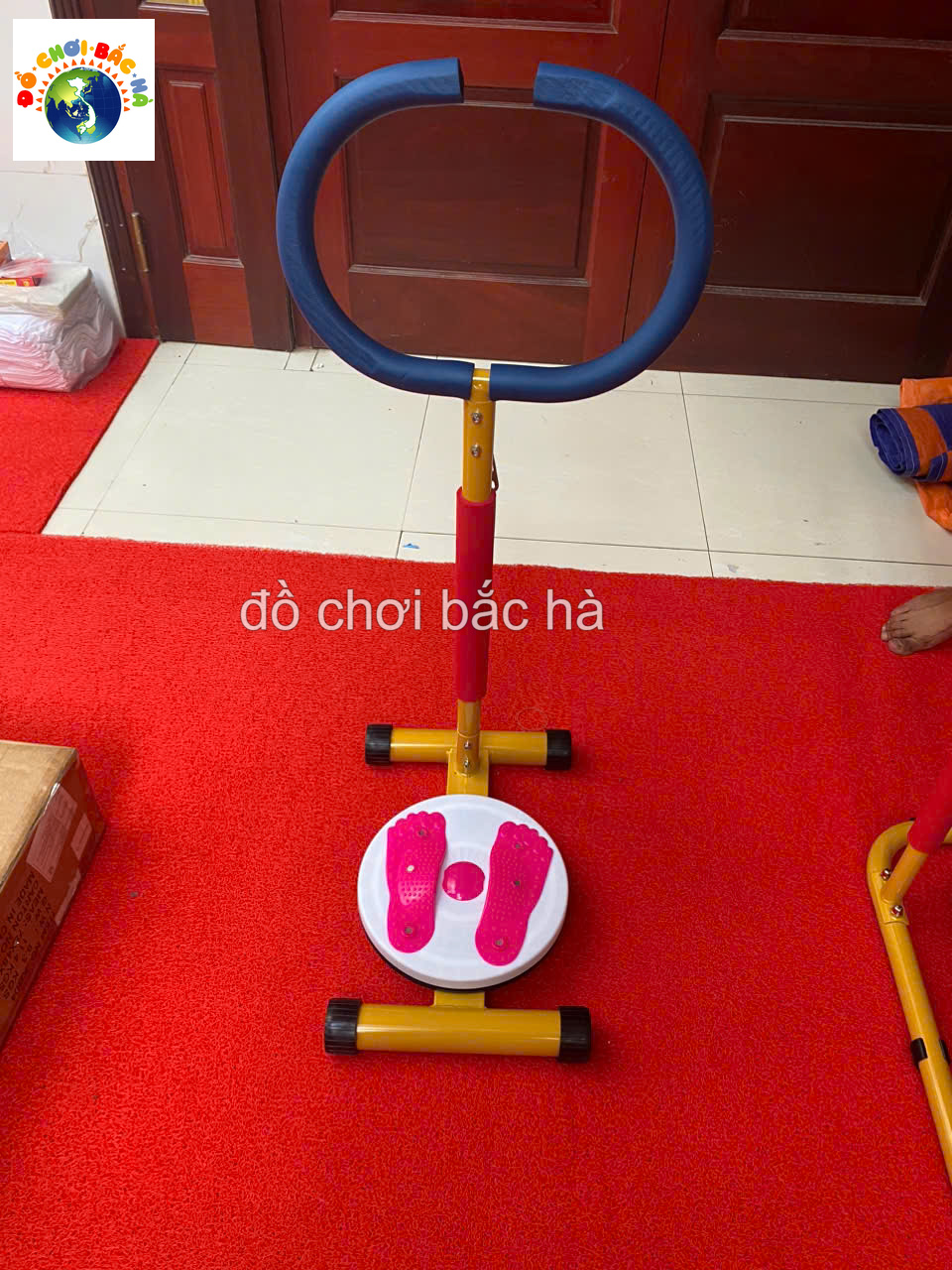 dung-cu-tap-gym-tre-em-mo-hinh-san-choi-the-chat-doc-dao